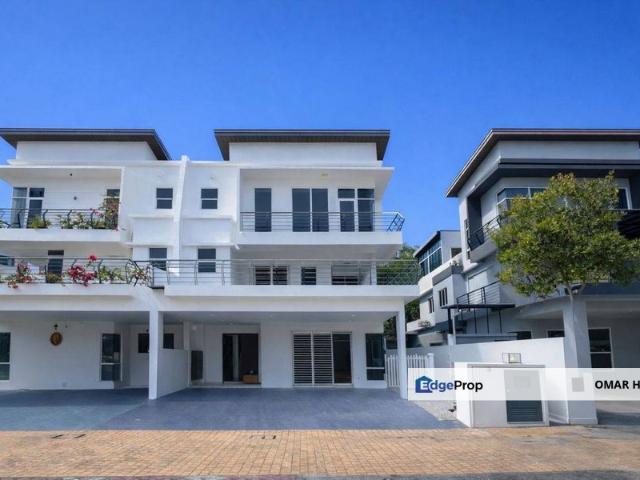 Perdana Lakeview East