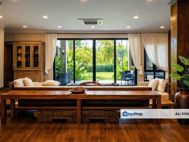 Perdana Lakeview East