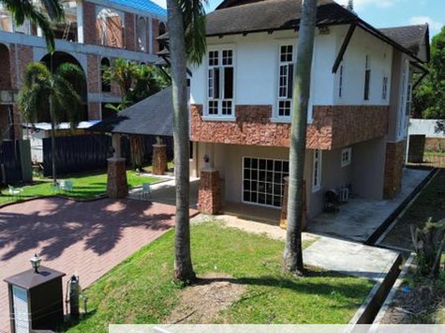 Perdana Lakeview East