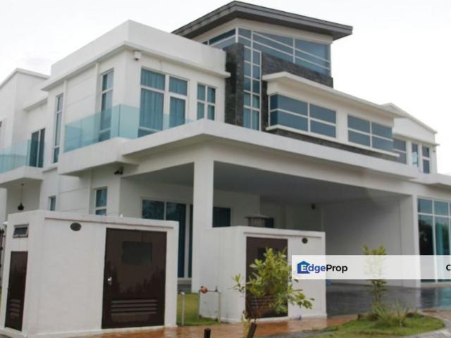 Perdana Lakeview East