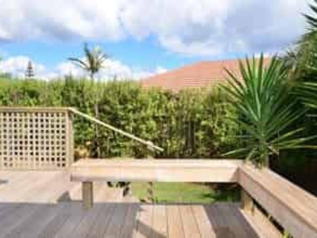 Perfect central Orewa location!