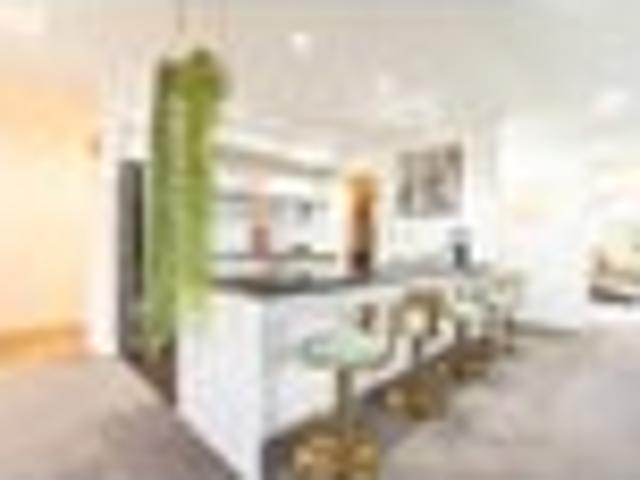 Perfect Family Living in a Quiet Cul de Sac
