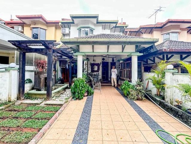 PERFECT FOR FAMILY Double Storey Terrace ALAM DAMAI CHERAS
