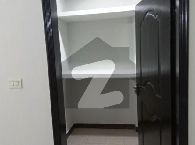 Perfect for Family Living: 3 Bedroom Apartment for Rent in Askari 11, Lahore | Secure Community | Immediate Possession Askari 11