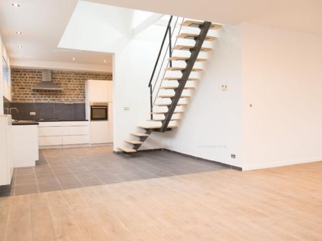 Perfect instapklare hoekwoning met 3 slpkmrs, open kkn, bdkmr, tuin met uitweg. EPC 298 kWh/m². Ref. 16345 Middelkerke