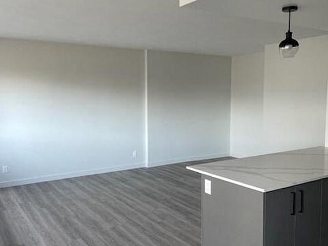 Perfect location & perfect apartments in Centretown!