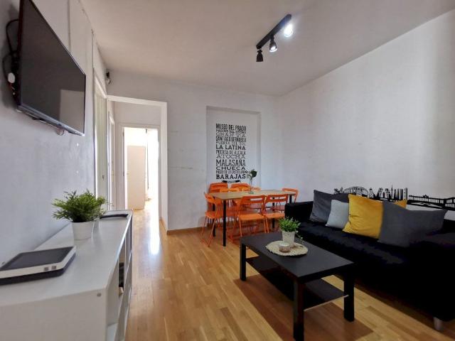 Perfect room in Redondilla Street