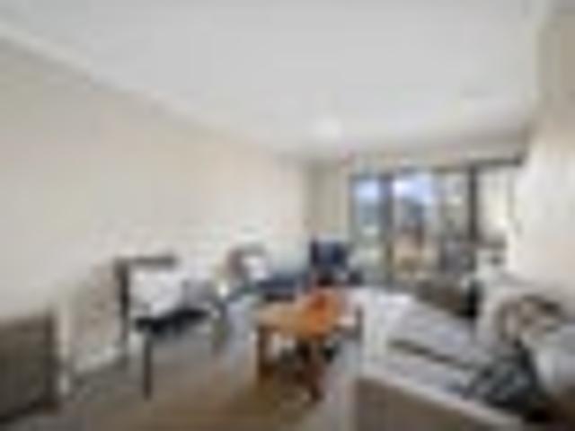 Perfect Start in Papatoetoe Stylish & Spacious