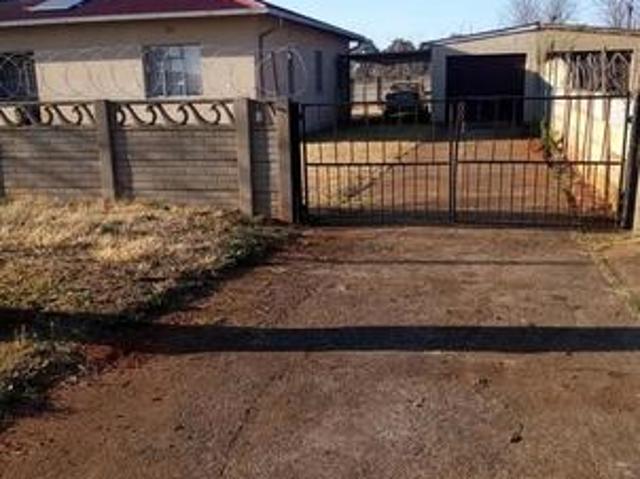 perfect starter home or investment o.
