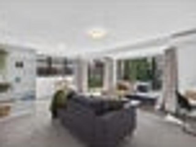 Perfect Starter or Savvy Downsize!