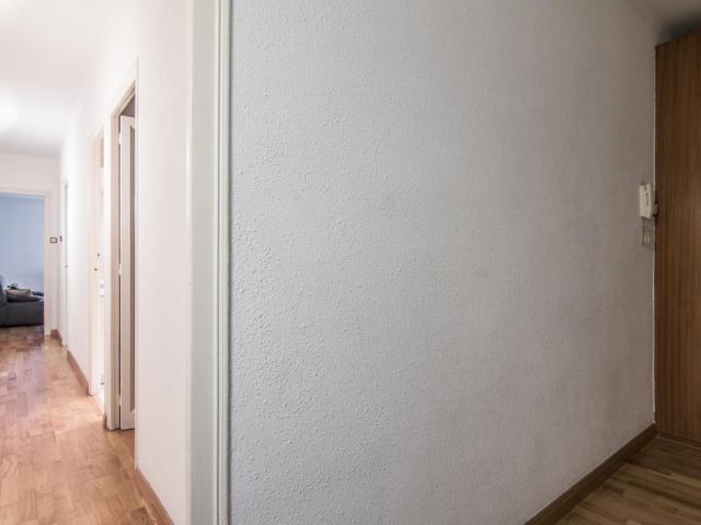 Perfect single bedroom in a 2 bedroom flat near Ciutat Universitària