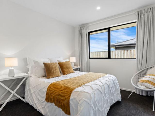 Perfect Trifecta Location, Style & Space!