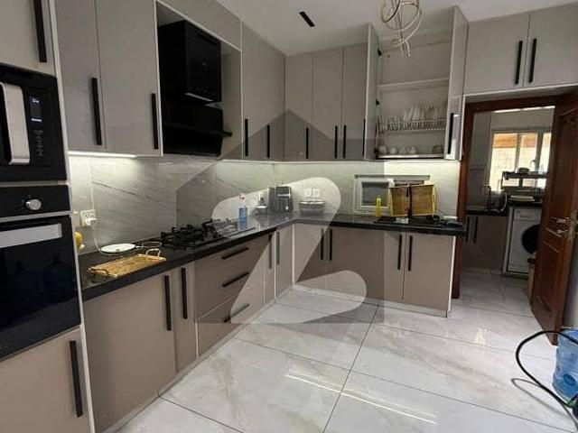 Ultra luxury full sea facing apartment
