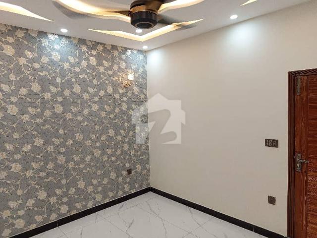 Perfect 5 Marla House In Central Park Block C For Sale