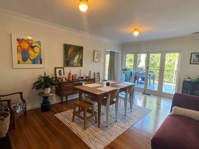 PERFECTLY SPACIOUS FAMILY HOME