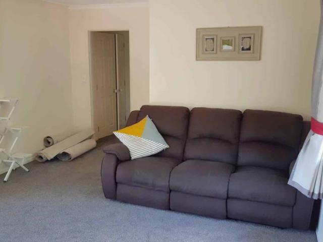 Perfectly placed in Stanmore Bay