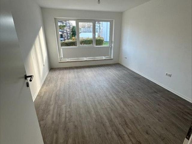 Perfekt für kleine Familien: Erstbezug nach Umbau im Erdgeschoss mit Terrasse