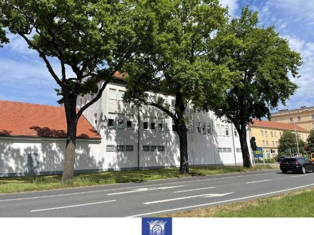 Perfekte 2 Zimmerwohnung mit groÃem Wohnzimmer und Duschbad in Senftenberg!