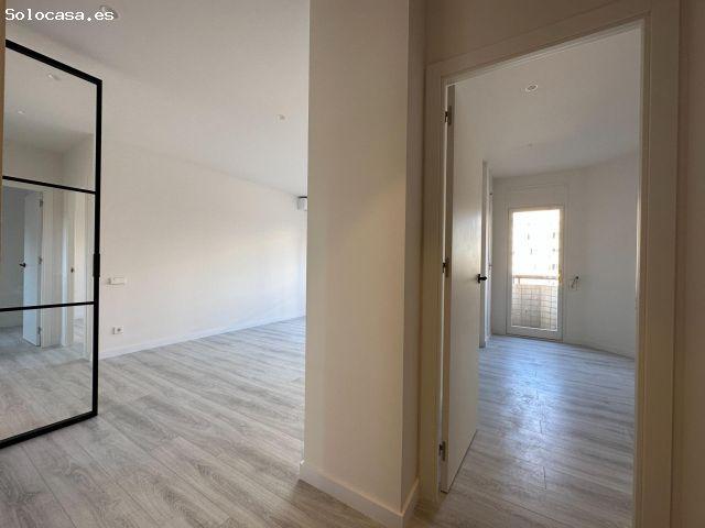 Perfeto piso para parejas en plaza Molina con vistas despejadas