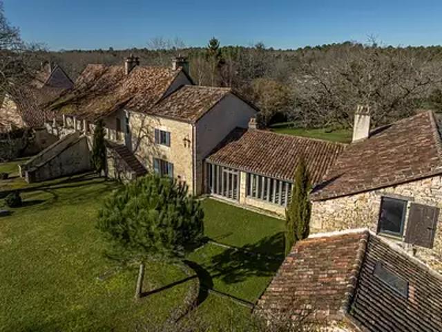 Périgueux 24000 Achat / Vente maison 7 pièces t7 jardin terrasse