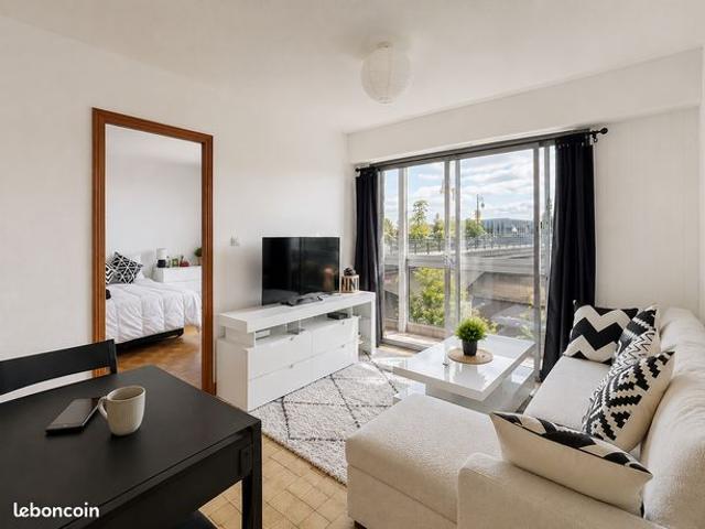 PÉRIGUEUX CENTRE – Appartement T2 lumineux avec parking et vue dégagée