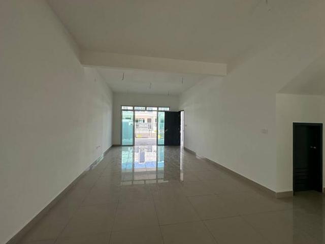 Perjiranan 14 Bandar Dato Onn 3Bed 3Bath Brand New Ciq Seri Austin