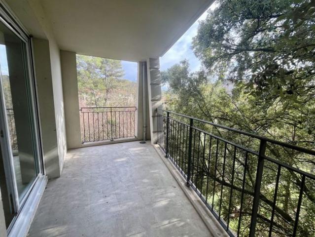 PERLE RARE SPACIEUX T4 DE 93.3 M² RESIDENCE LE SENEQUE AIX EN PROVENCE