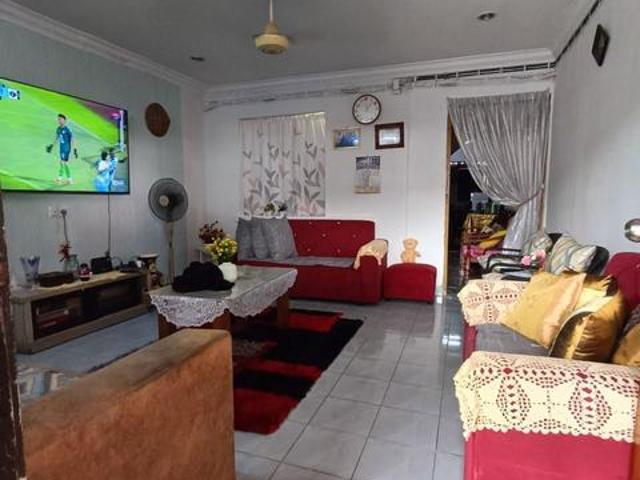 Perling Jalan Pekaka Double storey terrace