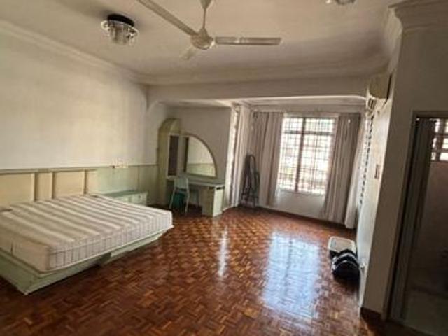 Perling Jalan Undan Double Storey Terrace House 4Bed Fully Furnished