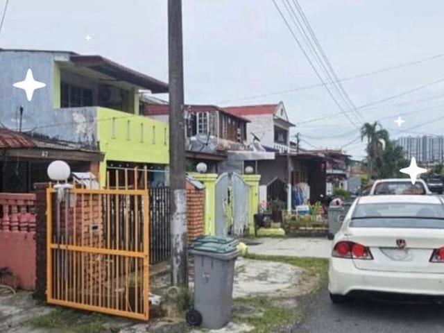 Perling Taman Perling Jalan Pekaka LCost Double Storey Terrace House