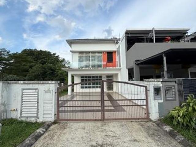 Perling Uda utama 2 Storey End Lot with Land