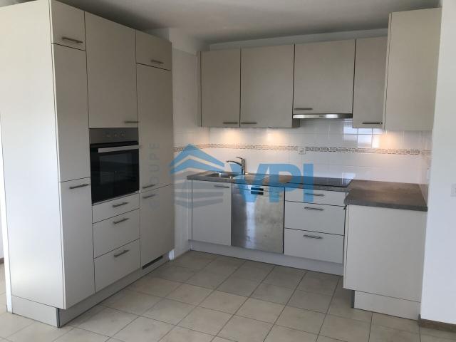 Perly: Appartement en pleine campagne