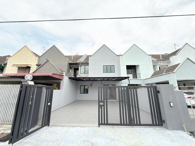Permas Jaya Bandar Baru Permas 2 Storey Terrace House 5 Bed 3 Bath