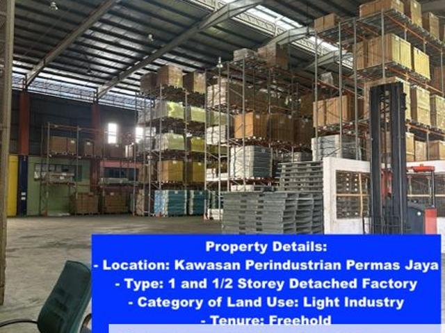 Permas Jaya, Detached Factory for Rent, High Ceiling, 200 Amps