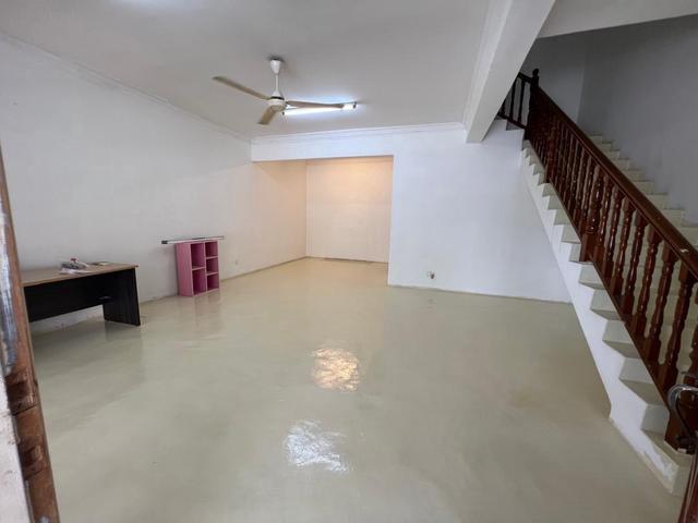 Permas Jaya Double Storey Below Market Low Deposit
