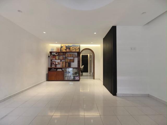 Permas Jaya Double Storey Low Cost Full Renovated Near Ciq Good Condi