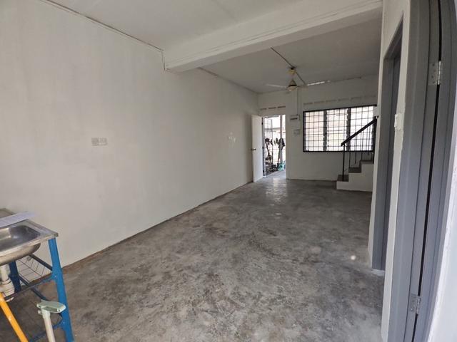 permas jaya double storey Low cost permas jaya full loan for sales