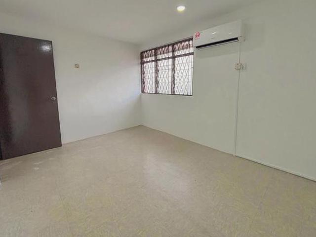 Permas jaya double storey lowcost below market value can full loan