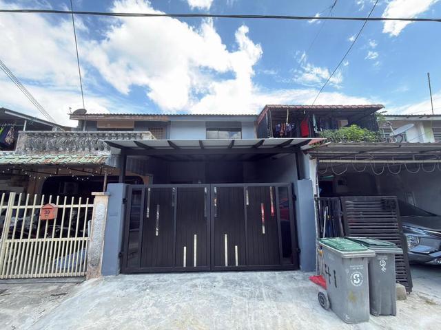 Permas Jaya Double Storey Terrace House 3bed Fully Renovated Johor