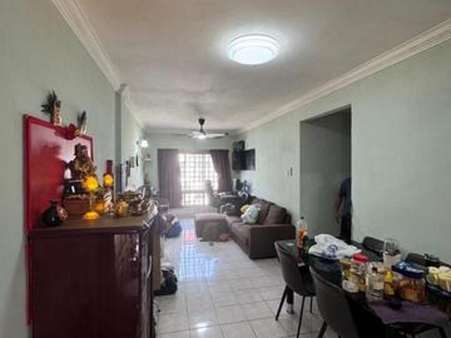 permas jaya flat renovated boleh full loan good location