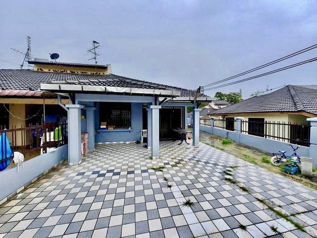 Permas Jaya Masai Single Storey Endlot with Land