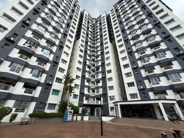 Permas Ville Good Condition Apartment