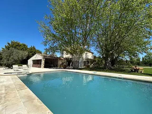 Pernes les Fontaines 84210 Achat / Vente maison 9 pièces t9 piscine terrasse