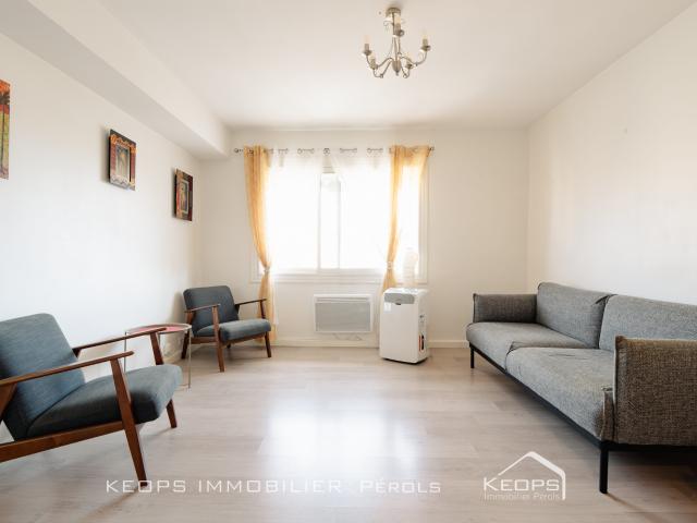 PEROLS CENTRE, Appartement T3 traversant avec cave