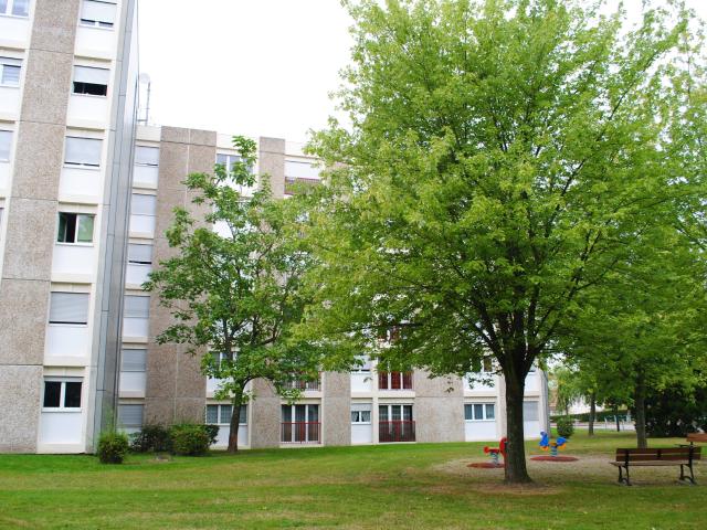 Péronnas Location Appartement 01