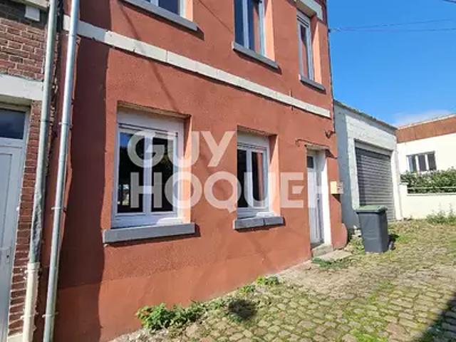Péronne 80200 Location maison 5 pièces t5 au dernier étage terrasse