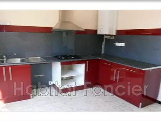Perpignan 66000 Location appartement 3 pièces t3 au dernier étage