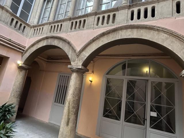 Perpignan coeur de ville: dans un hotel particulier apparte