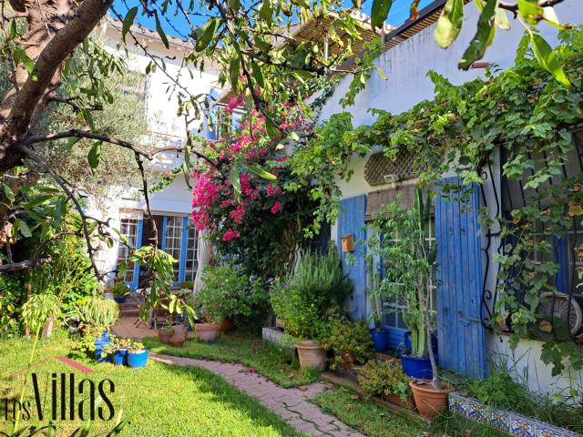 Perpignan Maison de ville de 215 m2 avec 5 chambres et jar. 215m² Perpignan