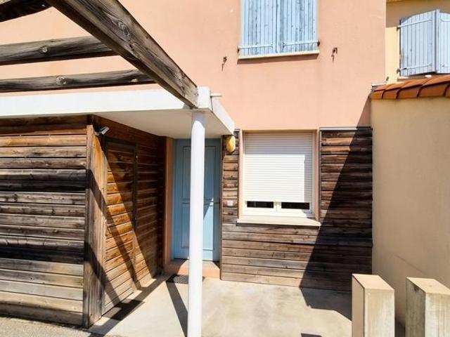 Perpignan Nord Villa 2 faces avec piscine dans résidence s